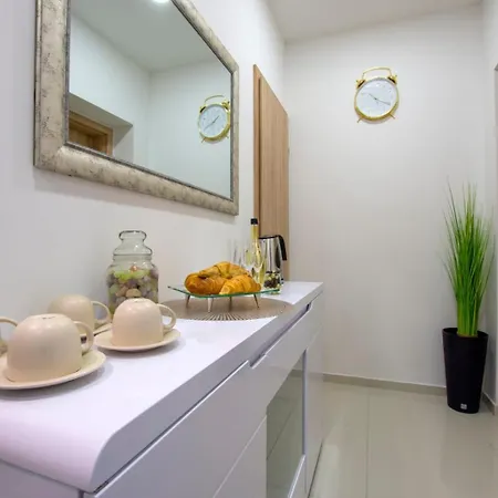 Guest house Lux *
