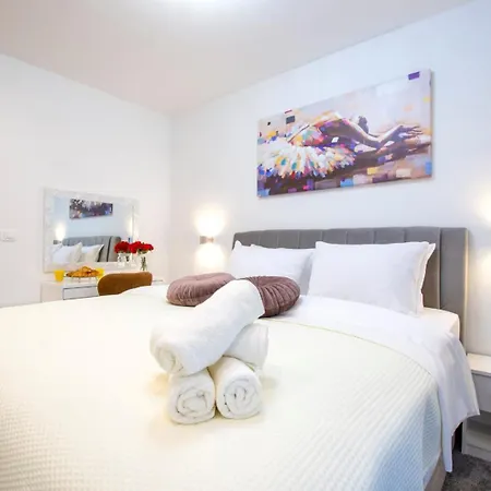 Guest house Lux *