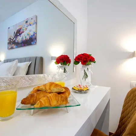 Lux 3*